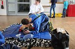 Junge Feuerwehrleute bei DRK-Ausbildung (Foto: Karl-Heinz Herrmann)