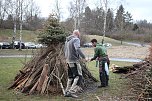 Zweites Osterfeuer ein Erfolg (Foto: Karl-Heinz Herrmann) Zweites Osterfeuer ein Erfolg (Foto: Karl-Heinz Herrmann)
