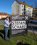 Erneut gro&szlig;fl&auml;chige Beschmierung von Wahlplakaten (Foto: Stefan Schard)