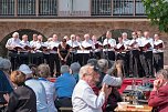 8. Kyffh&auml;user Singen auf dem Burghof (Foto: Siegfried Wenzel)