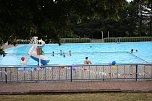 Schwimmbadfest mit der Fachschule (Foto: Karl-Heinz Herrmann)