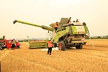 Erntefahrzeug berannte (Foto: S. Dietzel)