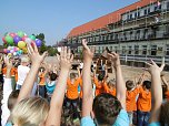 Übergabe Außenanlage der Grundschule Bottendorf (Foto: Landratsamt Kyffhäuserkreis) Übergabe Außenanlage der Grundschule Bottendorf (Foto: Landratsamt Kyffhäuserkreis)