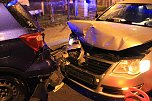 PKW kracht in parkende PKW (Foto: Silvio Dietzel)