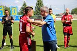 Spieler und Schiedsrichter verabschiedet (Foto: Karl-Heinz Herrmann) Spieler und Schiedsrichter verabschiedet (Foto: Karl-Heinz Herrmann)