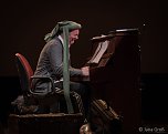 Ein Mann allein am Klavier (Foto: Jana Groß) Ein Mann allein am Klavier (Foto: Jana Groß)