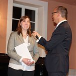 Absolventen für ausgezeichnete Ausbildungsergebnisse geehrt (Foto: Karl-Heinz Herrmann) Absolventen für ausgezeichnete Ausbildungsergebnisse geehrt (Foto: Karl-Heinz Herrmann)