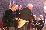 Zwei Mal Ehrenarschleder verliehen (Foto: Karl-Heinz Herrmann) Zwei Mal Ehrenarschleder verliehen (Foto: Karl-Heinz Herrmann)