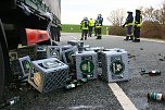 Unfallflucht und verlorene Ladung auf der B4 (Foto: S. Dietzel)