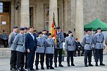 Feierliche Vereidigung von 71 Bundeswehrsoldaten und Soldatinnen auf dem Sondersh&auml;user Marktplatz (Foto: Eva Maria Wiegand)
