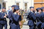 Feierliche Vereidigung von 71 Bundeswehrsoldaten und Soldatinnen auf dem Sondersh&auml;user Marktplatz (Foto: Eva Maria Wiegand)