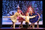 Weihnachtsballett mit den Eleven des Tanzstudios Radeva (Foto: H.Wernig) Weihnachtsballett mit den Eleven des Tanzstudios Radeva (Foto: H.Wernig)