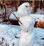Der kleine Schneemann bei einer Wanderung im Harz (Foto: Yvonne Werner)