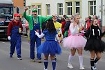 Ausgelassen und fr&ouml;hlich feierten die Menschen am Rosenmontag in Sondershausen (Foto: Eva Maria Wiegand)