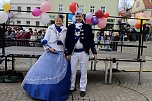 Ein bunter Karnevalszug zog sich am Rosenmontag durch Sondershausen (Foto: Eva Maria Wiegand)