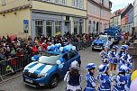 Ein bunter Karnevalszug zog sich am Rosenmontag durch Sondershausen (Foto: Eva Maria Wiegand)