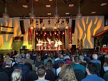 Tanzschule Radeva gastierte im Sondersh&auml;user Klubhaus Stocksen (Foto: H.Wernig)