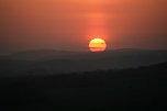 Sonnenuntergang - fotografiert vom Hainer Berg (Foto: Christoph Keil) Sonnenuntergang - fotografiert vom Hainer Berg (Foto: Christoph Keil)