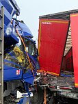 Massenkarambolage aus der A71 zwischen Heldrungen und Kölleda (Foto: Silvio Dietzel) Massenkarambolage aus der A71 zwischen Heldrungen und Kölleda (Foto: Silvio Dietzel)