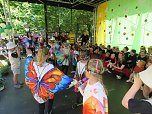 Das Straßenfest der Kindervilla in Bad Frankenhausen wurde zum Wiesenfest (Foto: Katrin Milde) Das Straßenfest der Kindervilla in Bad Frankenhausen wurde zum Wiesenfest (Foto: Katrin Milde)