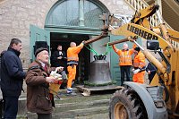 Die erste Glocke für Trinitatiskirche in der Stadt Bild: Die erste Glocke für Trinitatiskirche in der Stadt