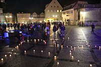 Friedensgebet mit Friedensmarsch Bild: Friedensgebet mit Friedensmarsch
