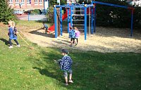 Bild: Herbstputz und Herbstpflanzung in Stocksen