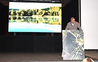 Bild: Vier Bewerber stellen ihre Projekte vor