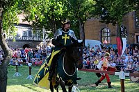Ritterspektakel auf der Ronneburg zum Pfingstsamstag Bild: Ritterspektakel auf der Ronneburg zum Pfingstsamstag