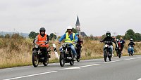 Ausfahrt der MZ und Simson-Freunde Bild: Ausfahrt der MZ und Simson-Freunde