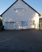 Schnmierereien und Hasstriaden im Vorfeld eines Pokalspiels Bild: Schnmierereien und Hasstriaden im Vorfeld eines Pokalspiels