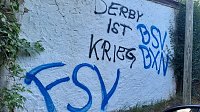 Schnmierereien und Hasstriaden im Vorfeld eines Pokalspiels Bild: Schnmierereien und Hasstriaden im Vorfeld eines Pokalspiels