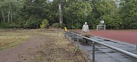 Bild: Sportplatz im Borntal wurde durch viele flei&szlig;ige H&auml;nde vom Unrat befreit