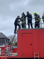 Bild: Feuerwehr&uuml;bung in Greu&szlig;en