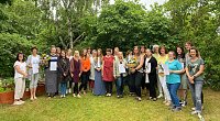 Bild: Ein musikalisches Team: Die Erzieherinnen der Kita Pusteblume wurden von der Heyge-Stiftung f&uuml;r den Abschluss des Weimarer Mentoring Programms ausgezeichnet