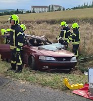 Bild: Drei junge M&auml;nner bei Unfall leicht verletzt