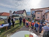 Bild: Gro&szlig;e Freude &uuml;ber das neue Spielger&auml;t herrschte bei den Bebraspatzen