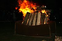 Osterfeuer in Kelbra am Gründonnerstag mit Unterstützung der Feuerwehr Bild: Osterfeuer in Kelbra am Gründonnerstag mit Unterstützung der Feuerwehr