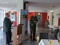 Bundeswehr und Schwarzpulver Kanoniere feiern 15-jährige Partnerschaft Bild: Bundeswehr und Schwarzpulver Kanoniere feiern 15-jährige Partnerschaft