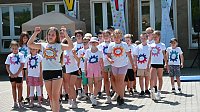 Bild: Mit gro&szlig;em Spa&szlig;,tanzten sich die Uderlebener Sch&uuml;ler in die Ferien