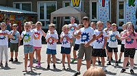 Bild: Mit gro&szlig;em Spa&szlig;,tanzten sich die Uderlebener Sch&uuml;ler in die Ferien