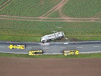 Bergung des verunglückten Lkw auf der B4 bei Nordhausen. Bild: Bergung des verunglückten Lkw auf der B4 bei Nordhausen.