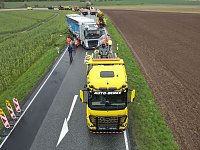 Bergung des verunglückten Lkw auf der B4 bei Nordhausen. Bild: Bergung des verunglückten Lkw auf der B4 bei Nordhausen.