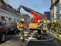 Die Feuerwehren in Sondershausen und Ebeleben versuchen das Feuer zu löschen. Bild: Die Feuerwehren in Sondershausen und Ebeleben versuchen das Feuer zu löschen.