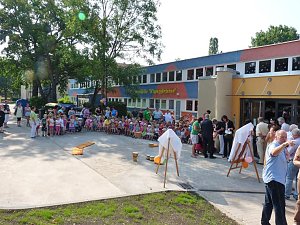 Erweiterungsbau &uuml;bergeben