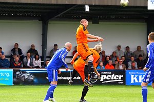 Wackers Reserve schlägt die Eintracht mit 2:0