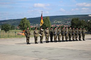 Einheiten der Bundeswehr verabschiedet