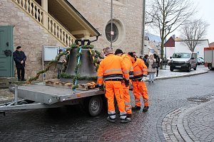 Die erste Glocke f&uuml;r Trinitatiskirche in der Stadt