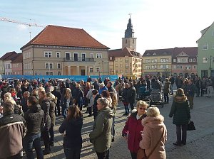 Er gegen Sie!