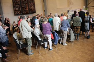 1. Sondersh&auml;user Blutbuchen�K&ouml;nigin gekr&ouml;nt